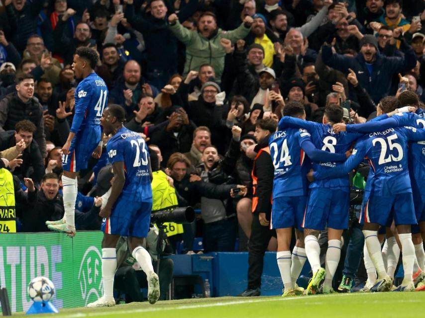 El Chelsea celebra l'1-0 contra el Barça