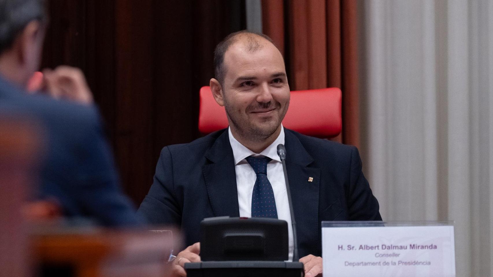 El conseller de Presidencia de la Generalitat de Cataluña, Albert Dalmau, comparece en la Comisión de Asuntos Institucionales del Parlament