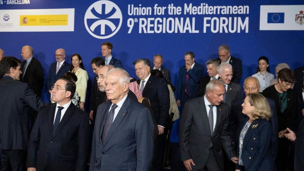 José Manuel Albares y Josep Borrell, en el IX Foro Regional de la Unión por el Mediterráneo