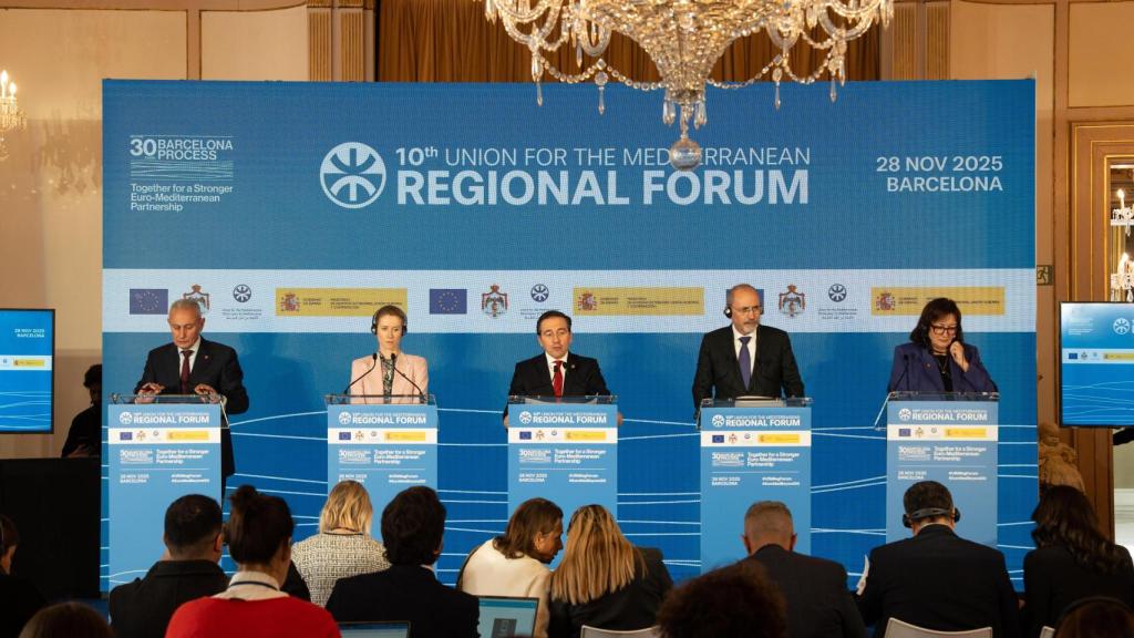 Rueda de prensa por el 10º Foro Regional de la Unión por el Mediterráneo, en el Palau de Pedralbes, Barcelona, a 28 de noviembre de 2025