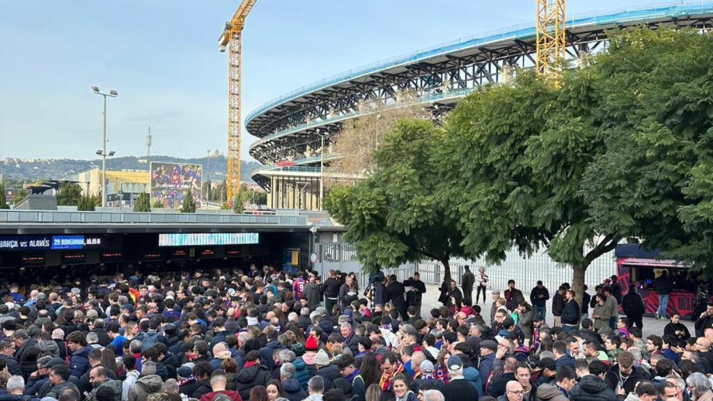 Cues per rebre l'entrada del Barça-Alabès al Camp Nou