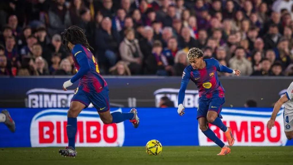 Jules Koundé i Lamine Yamal al Barça-Alabès