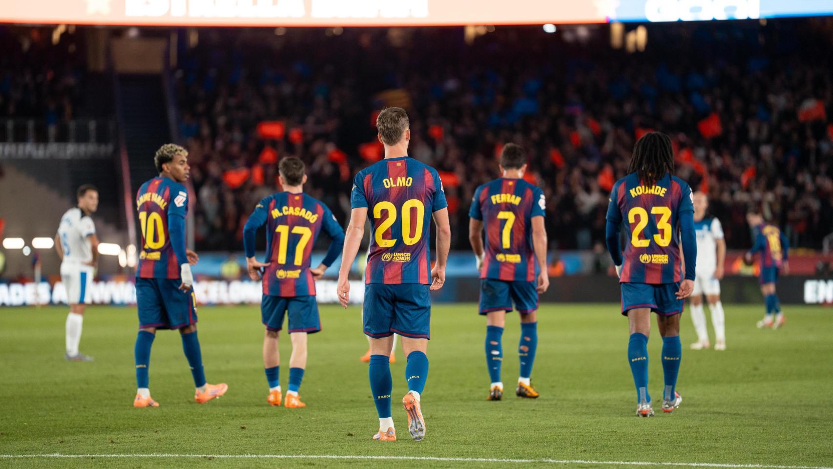 El Barça celebra el tercer gol contra el Alavés