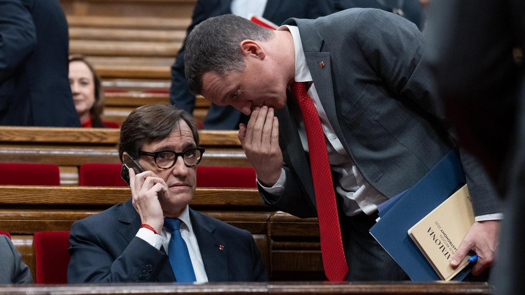 El 'president' de la Generalitat de Cataluña, Salvador Illa, y el 'conseller' de Agricultura, Ganadería, Pesca y Alimentación de la Generalitat de Cataluña, Òscar Ordeig