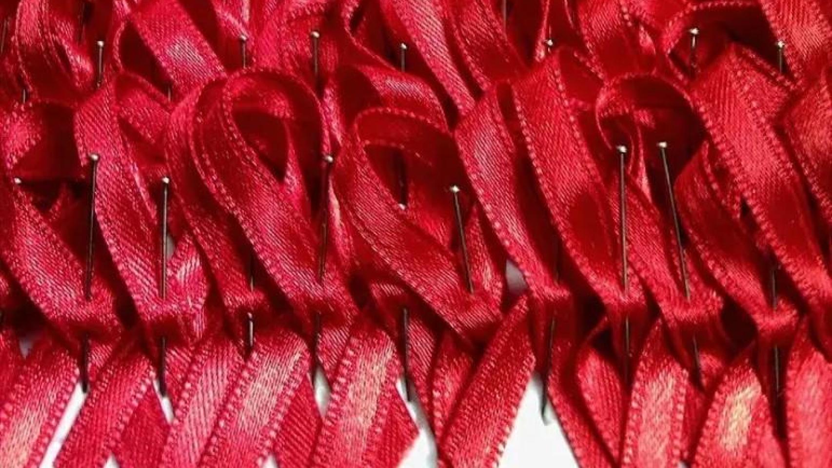 Lazos rojos contra el VIH