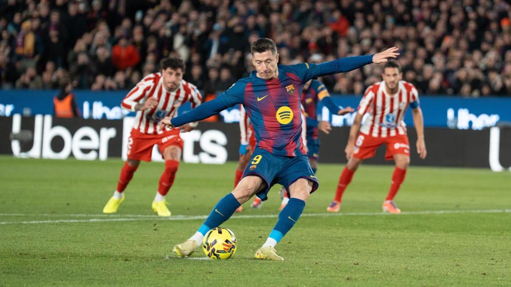 Robert Lewandowski falla un penal al Barça-Atlètic de Madrid