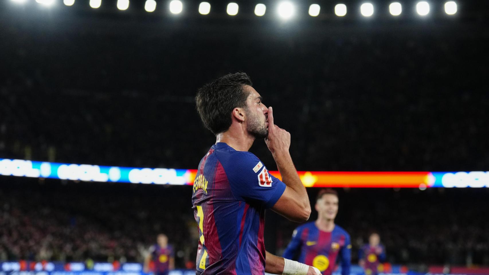 Ferran Torres festeja su gol en el Barça-Atlético de Madrid