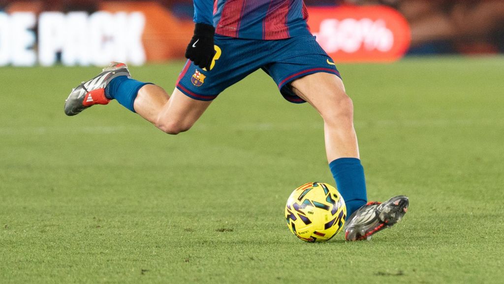Les botes de Pedri en el Barça-Atlètic