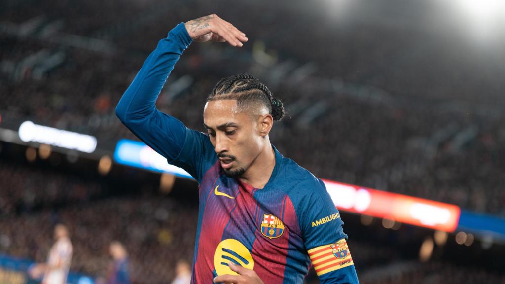 Raphinha festeja su gol en el Barça-Atlético de Madrid