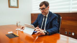 El 'president' de la Generalitat, Salvador Illa, participa en la reunión de seguimiento de la peste porcina africana desde México