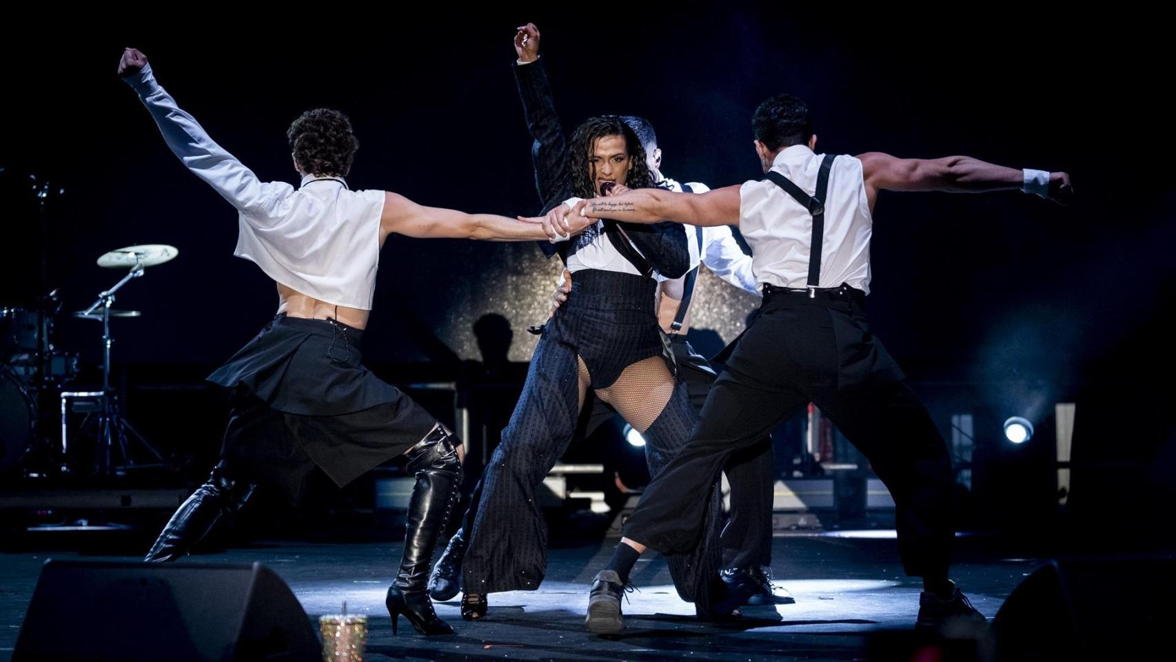 Chanel en una actuación