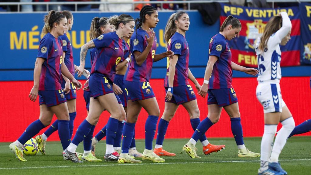 Las jugadoras del Barça Femenino celebran un gol ante el Tenerife