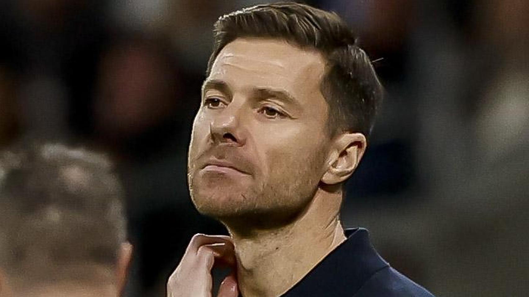 Xabi Alonso se lamenta en el Real Madrid-Celta de Vigo