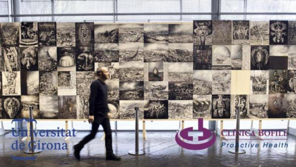 Un acto de la Cátedra Dr Bofill en la Universidad de Girona, el logo de esta y el del grupo sanitario