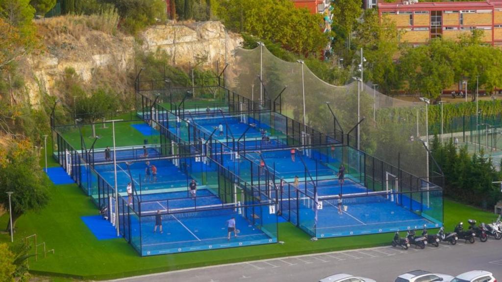 Pistas de pádel en el CN Montjuïc