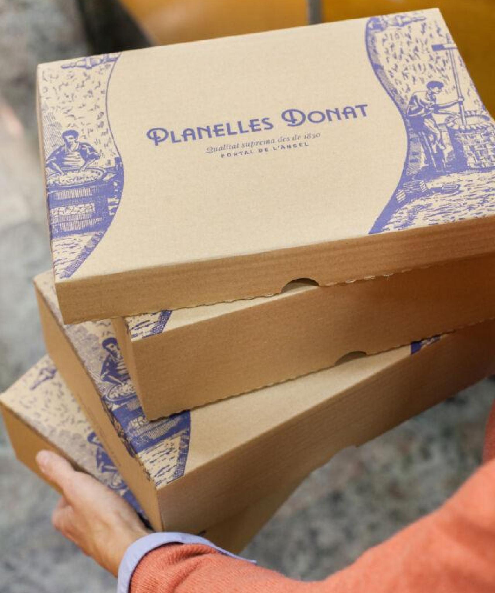 Unes caixes de Planelles Donat