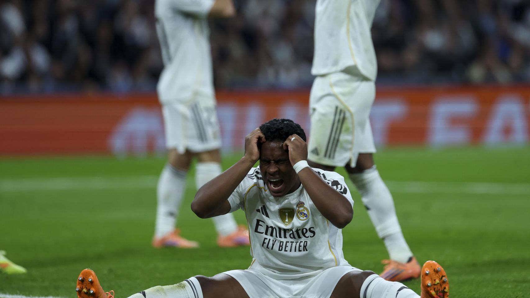 Endrick se lamenta por una ocasión fallida en el Real Madrid-Manchester City