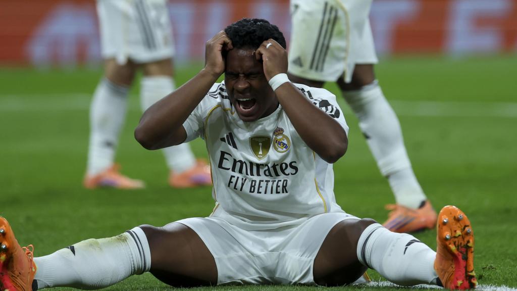 Endrick se lamenta por una ocasión fallida en el Real Madrid-Manchester City