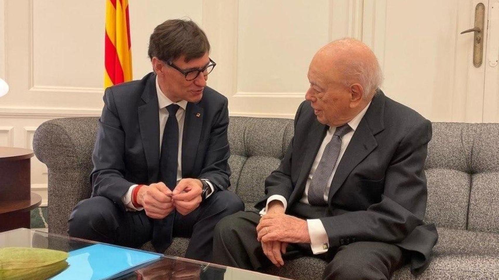 El presidente de la Generalitat, Salvador Illa, y el expresidente Jordi Pujol, reunidos por segunda vez en el Palau de Pedralbes