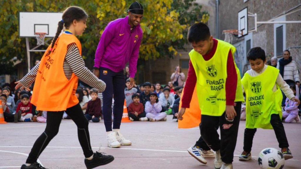 Marcus Rashford participa en un projecte solidari de la Fundació Barça a Barcelona