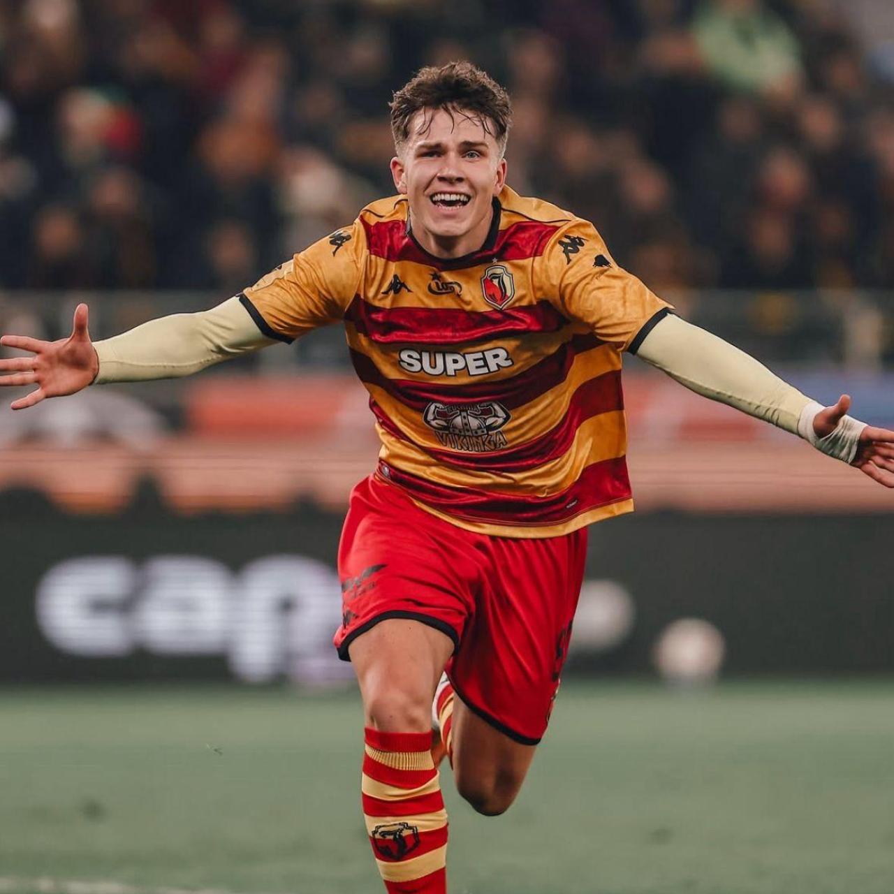 Oskar Pietuszewski con el Jagiellonia Białystok