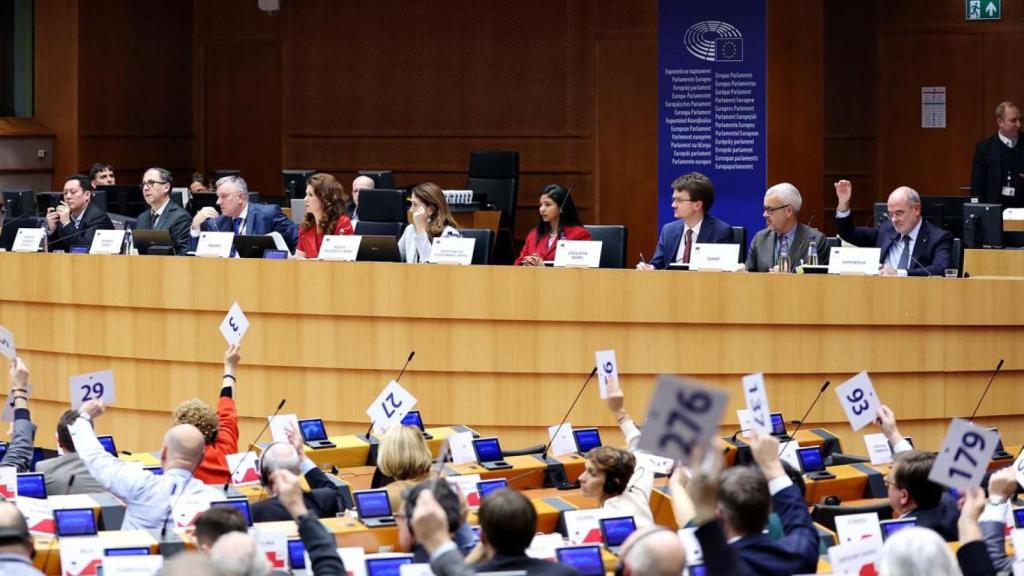 Votación del dictamen impulsado por el Govern en el plenario del Comité de las Regiones