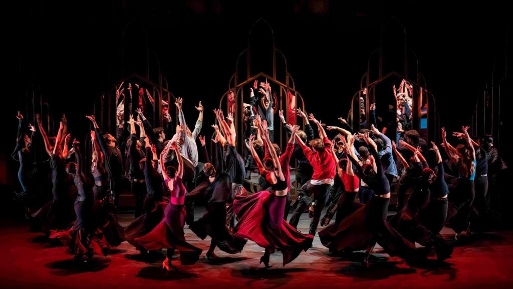 Un espectacle de ballarins del BNE