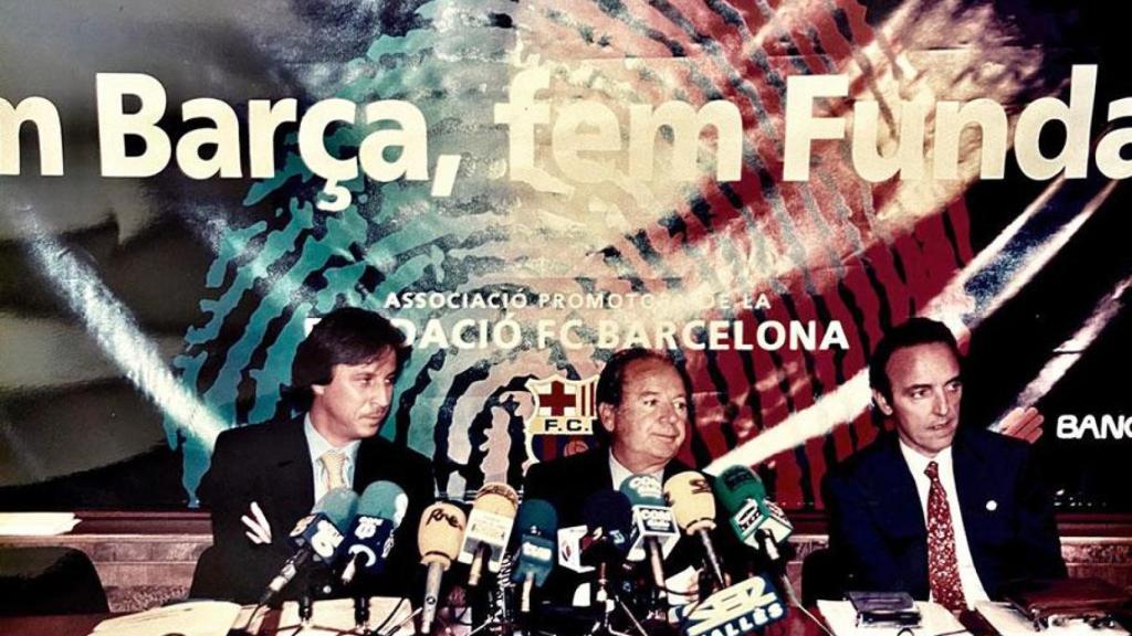 Gabriel Masfurroll, en una roda de premsa juntament amb Josep Lluís Núñez i Joan Gaspart