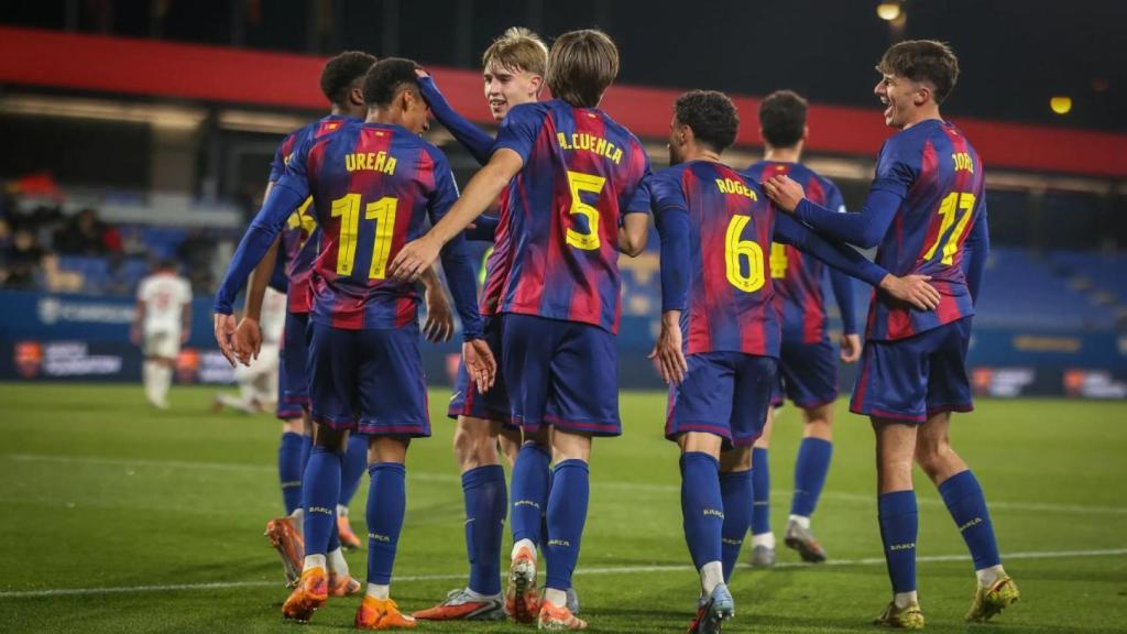 Los jugadores del Barça B celebran un gol contra el Terrassa