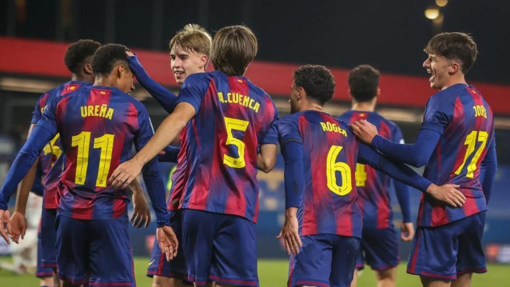 Los jugadores del Barça B celebran un gol contra el Terrassa