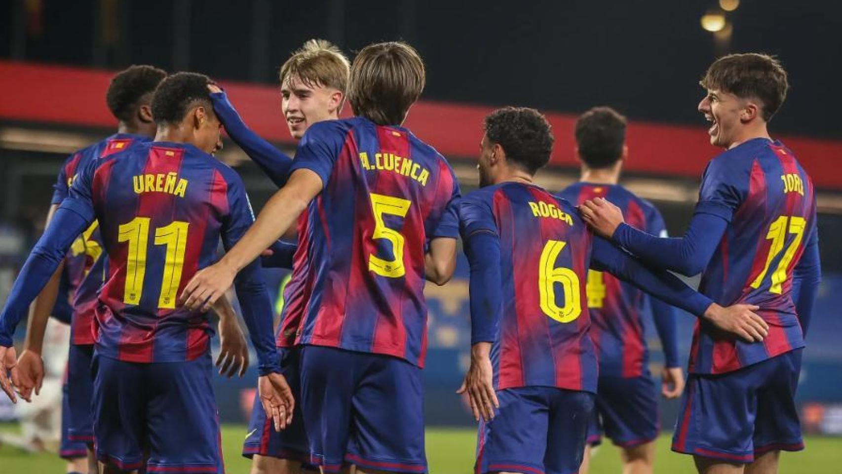 Los jugadores del Barça B celebran un gol contra el Terrassa