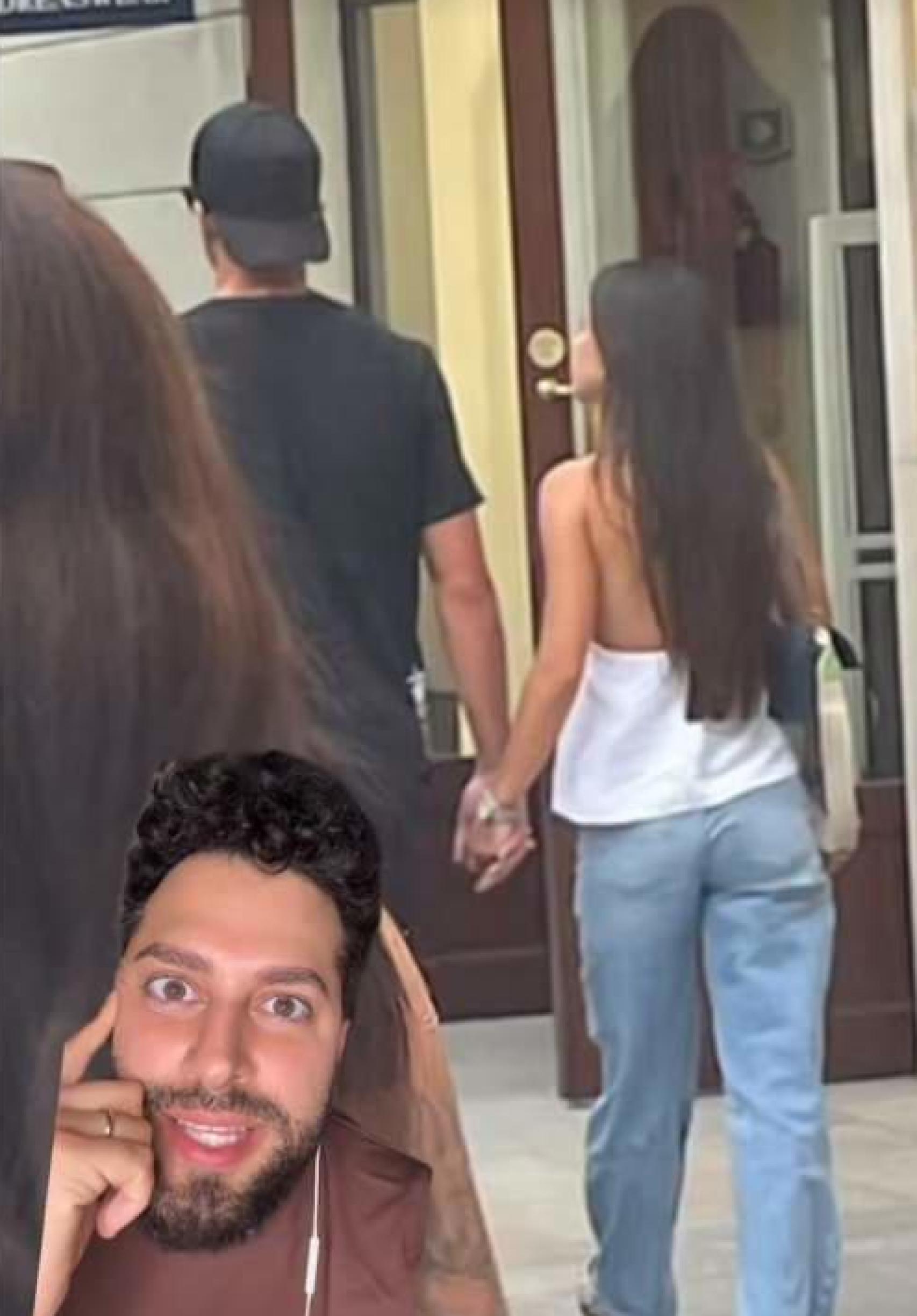 El 'tiktoker' Javi Hoyos muestra a Ferran Torres paseando con su supuesta nueva pareja