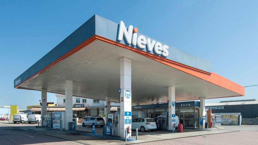 Estación de servicio de Petronieves