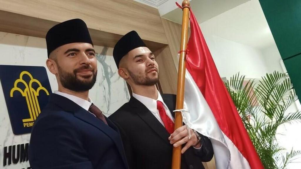 Jordi Amat, rajá de Siau y futbolista