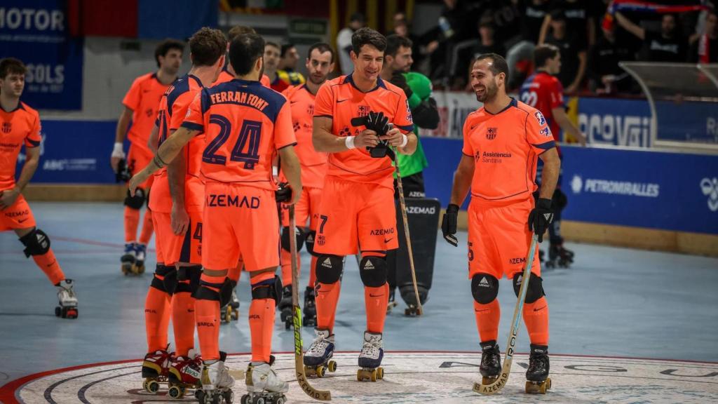 El Barça d'hoquei celebra la victòria davant l'Igualada