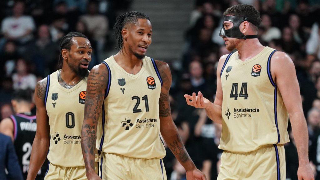 Kevin Punter, Will Clyburn y Joel Parra en el Paris Basketball-Barça de basket de la Euroliga