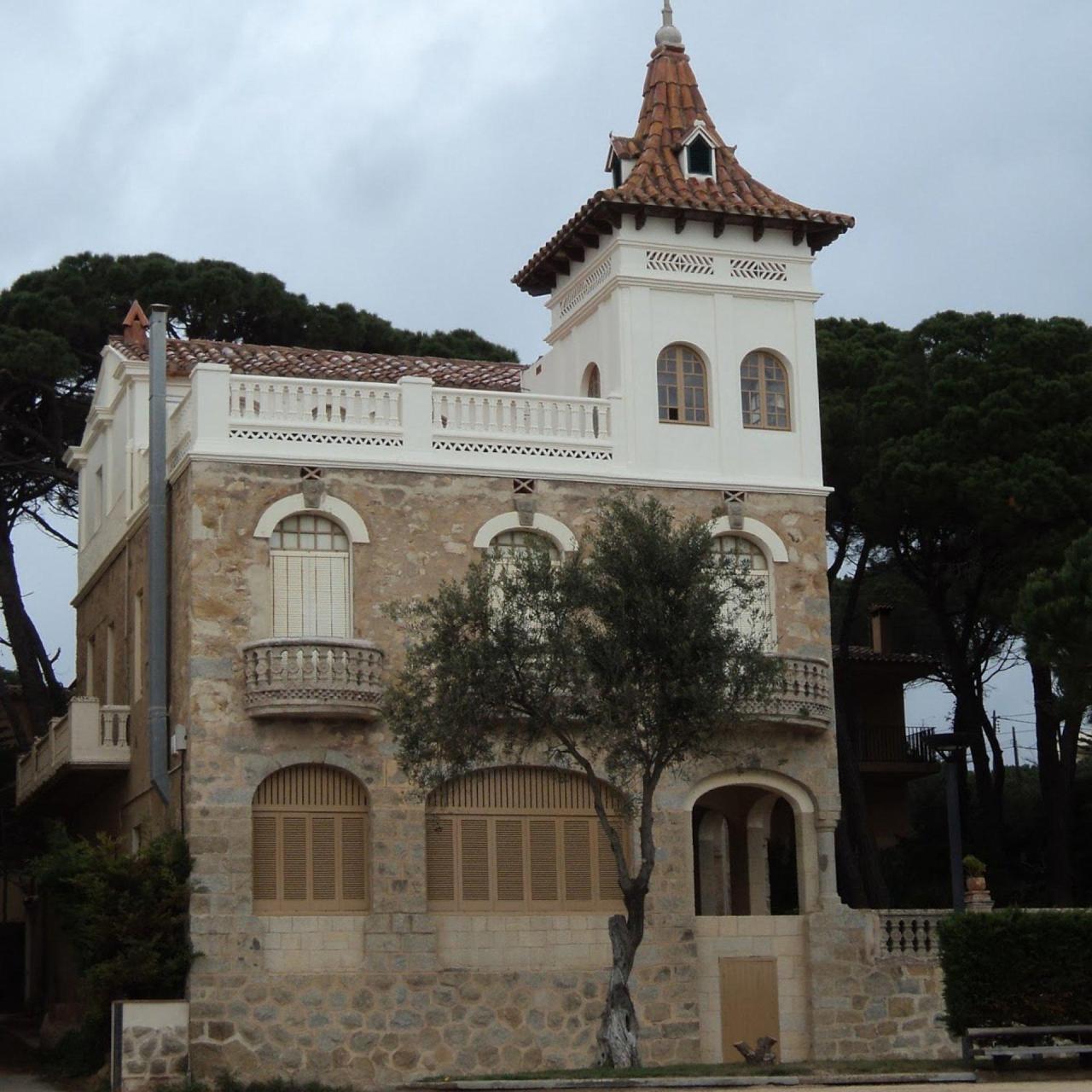 Fachada de la Casa Vilahur