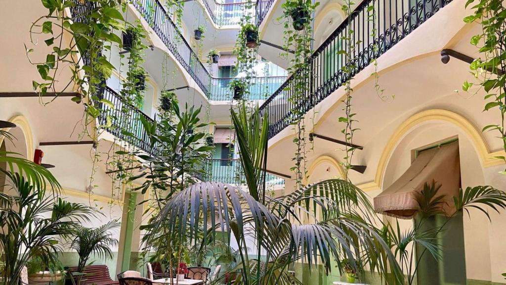 El convento del siglo XVIII que hoy es un hotel escondido en el centro de Barcelona