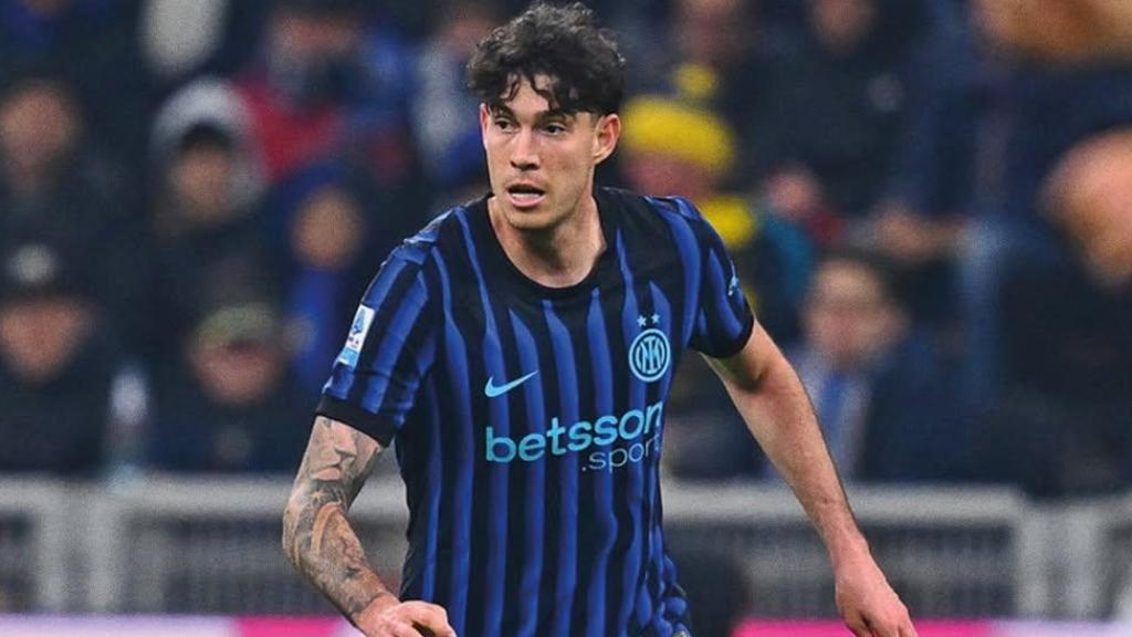 Alessandro Bastoni, futbolista del Inter de Milán, en un partido de la temporada 2025-26