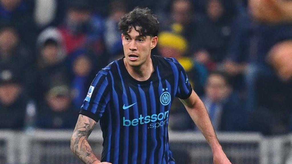 Alessandro Bastoni, futbolista del Inter de Milán, en un partido de la temporada 2025-26