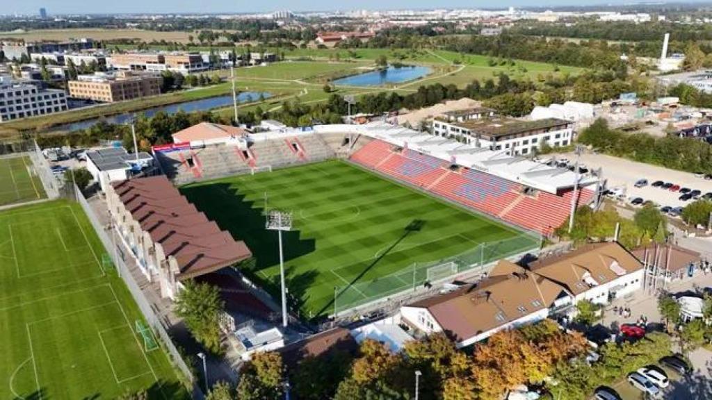 El Sportpark Unterhaching, nuevo estadio del Bayern de Múnich Femenino