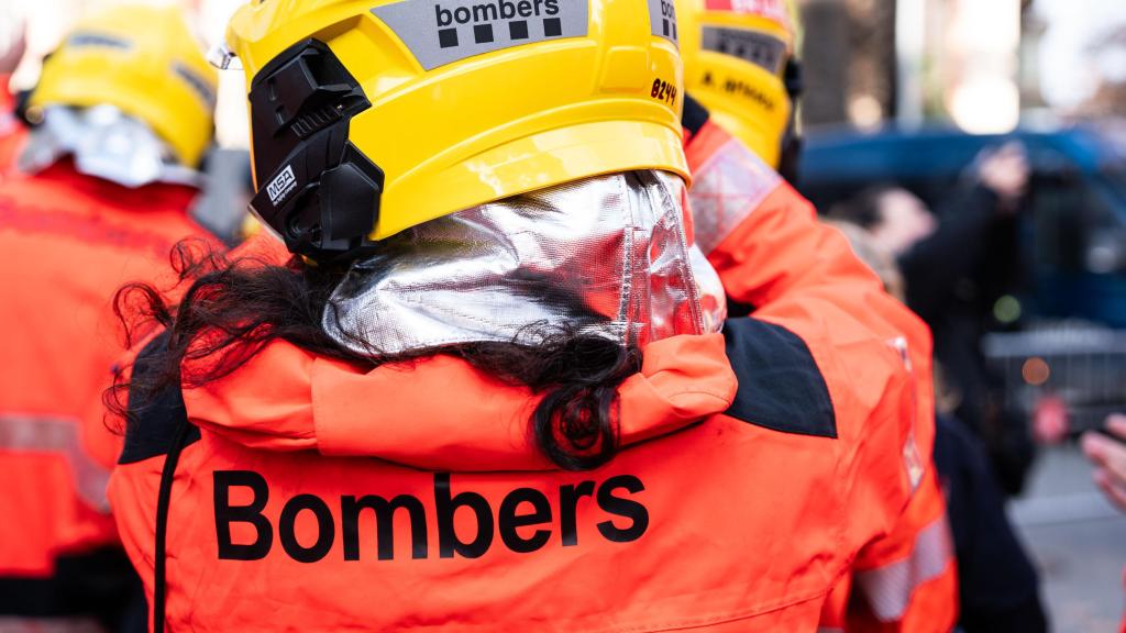 Foto de archivo de un bombero