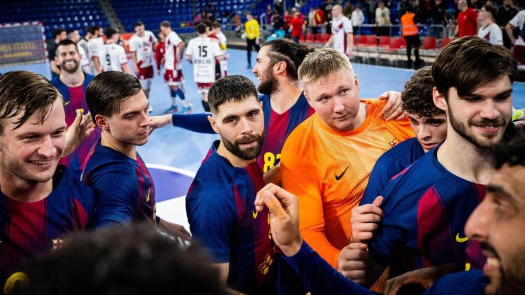 Los jugadores del Barça de balonmano celebran una victoria en la Liga Asobal
