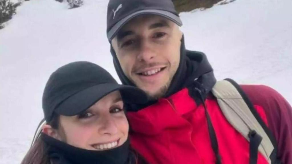 Joan García, a la neu amb la seva parella Anna Pesarrodona