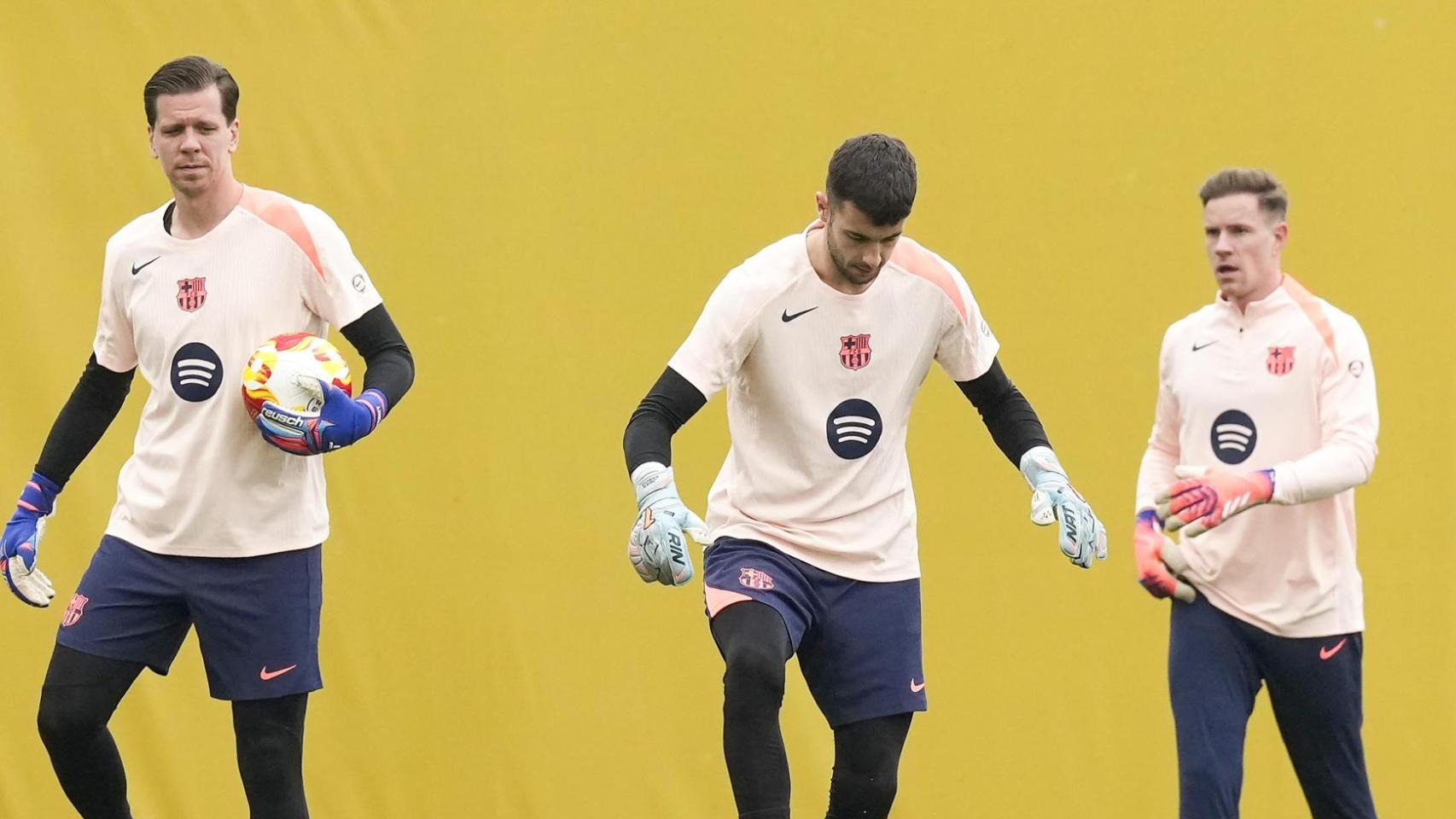 Szczesny, Joan García y Ter Stegen en un entrenamiento del Barça