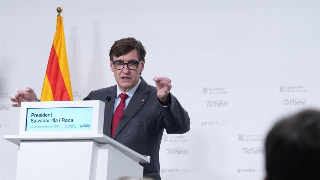 El presidente de la Generalitat, Salvador Illa, durante la rueda de prensa posterior al Consell Executiu