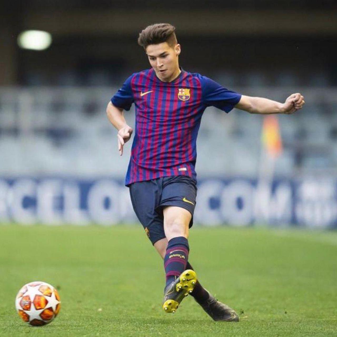 Mika Mármol amb el Juvenil A del Barça