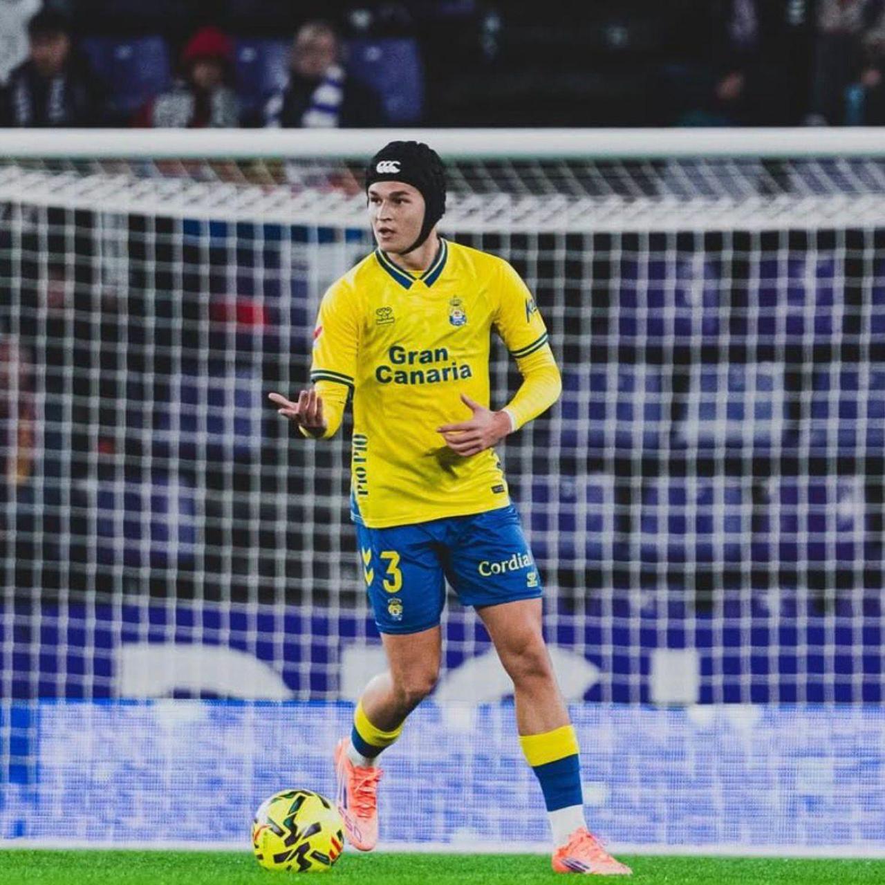 Mika Mármol con Las Palmas