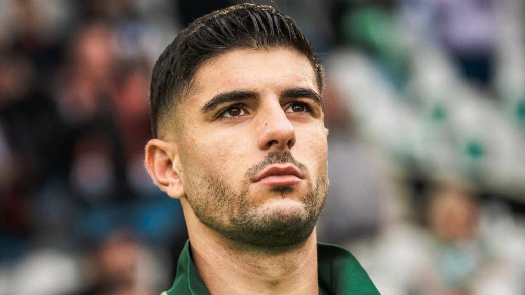 Konstantinos Koulierakis con el Wolfsburgo