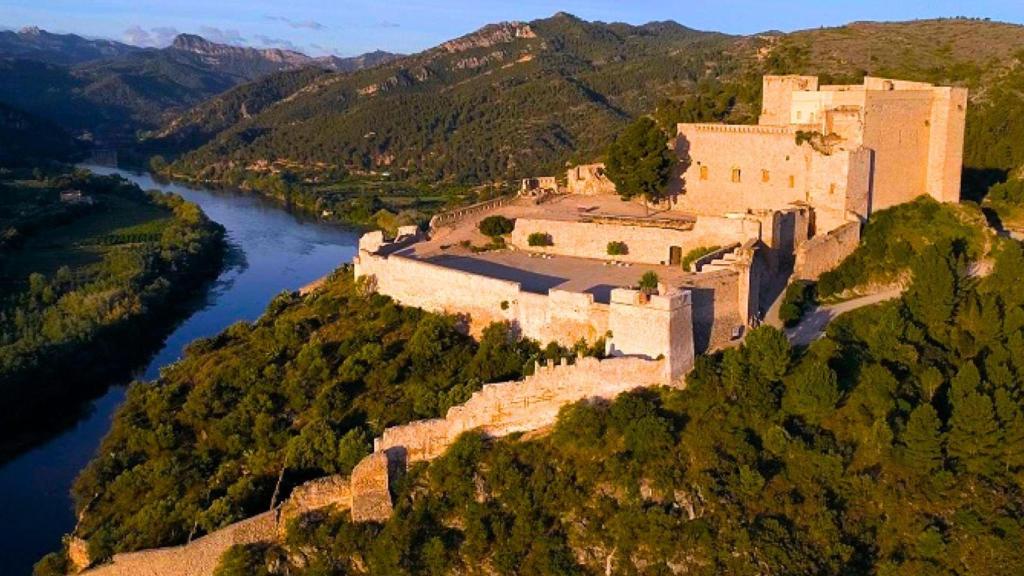 El mayor castillo templario de Cataluña, Miravet